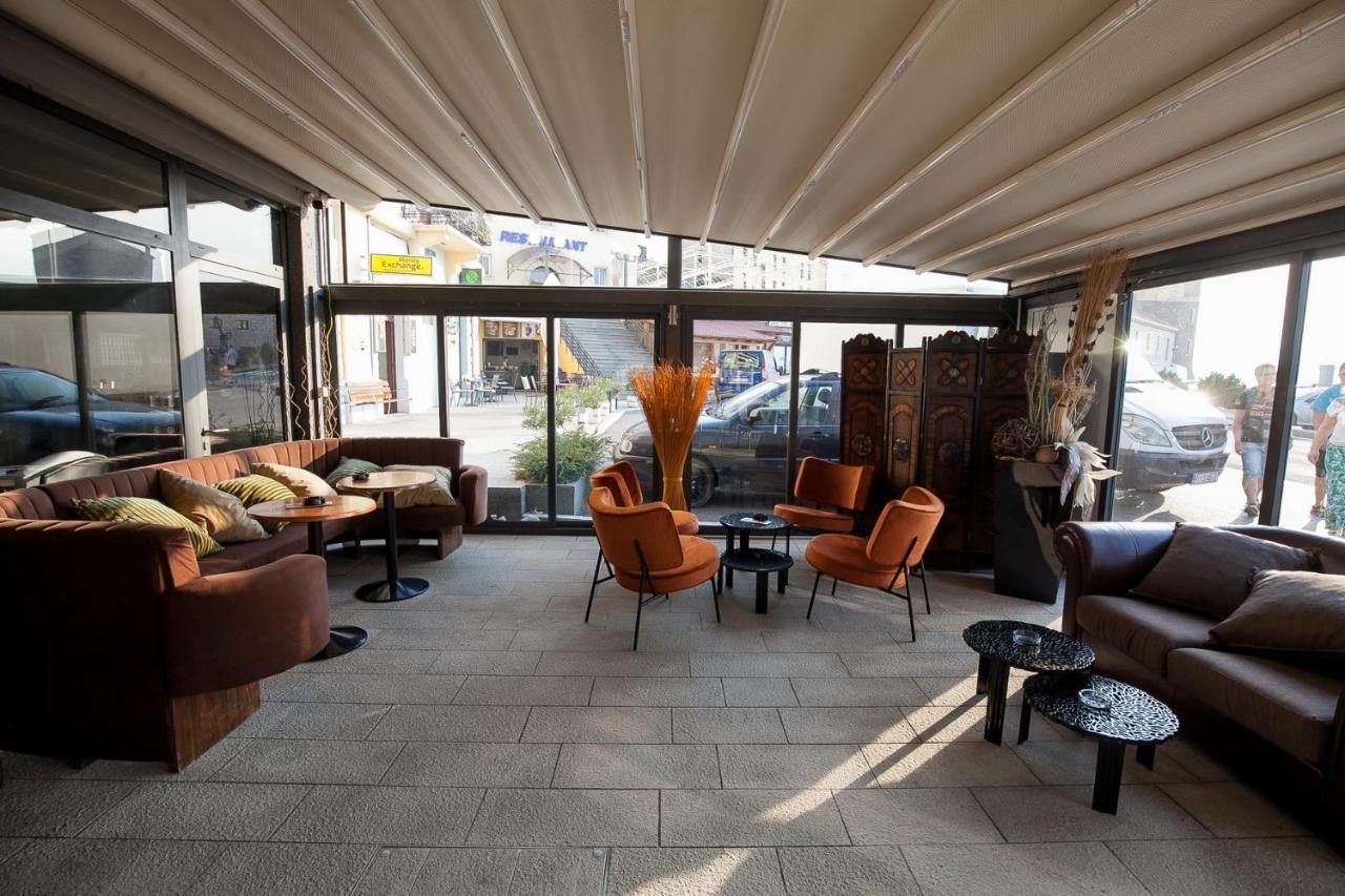 Boutique Hotel Bura 45N Сень Экстерьер фото