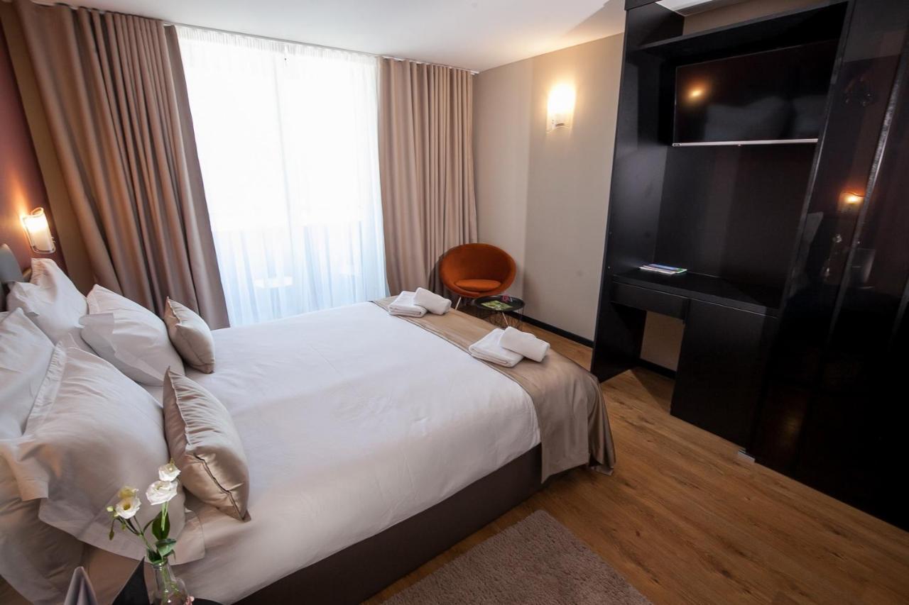 Boutique Hotel Bura 45N Сень Экстерьер фото